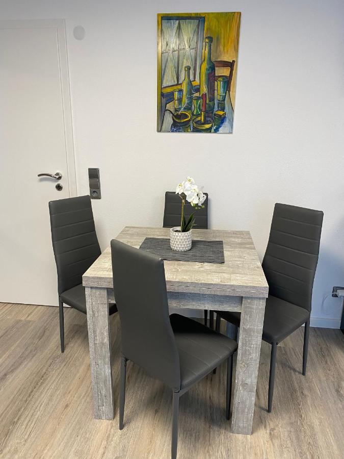 1,5 Zimmer Apartment In S-Bahn Naehe, 35 Qm, Max 4 Pers, Zentral, Private Terasse, Internet 250 Mbit Gärtringen Εξωτερικό φωτογραφία